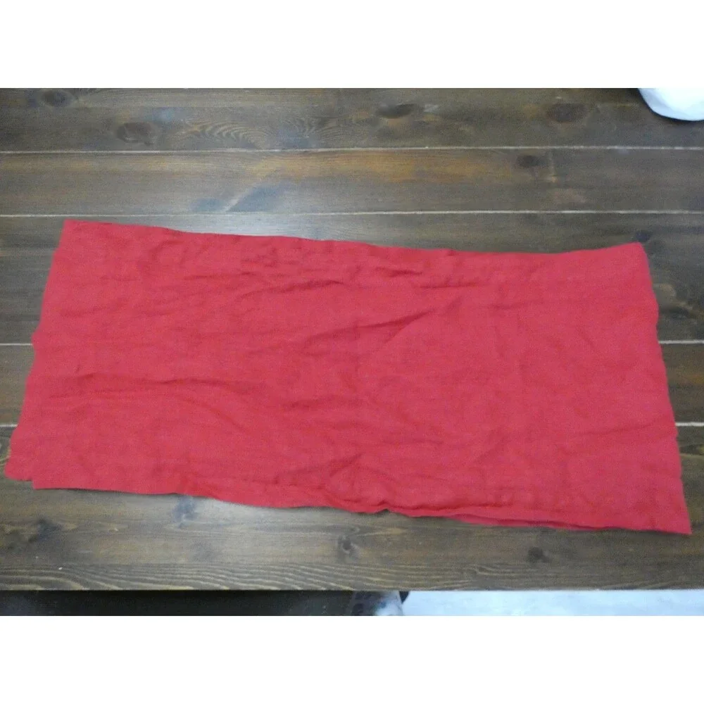 D'Moksha 100% Linen Woven Red Tablerunner 60